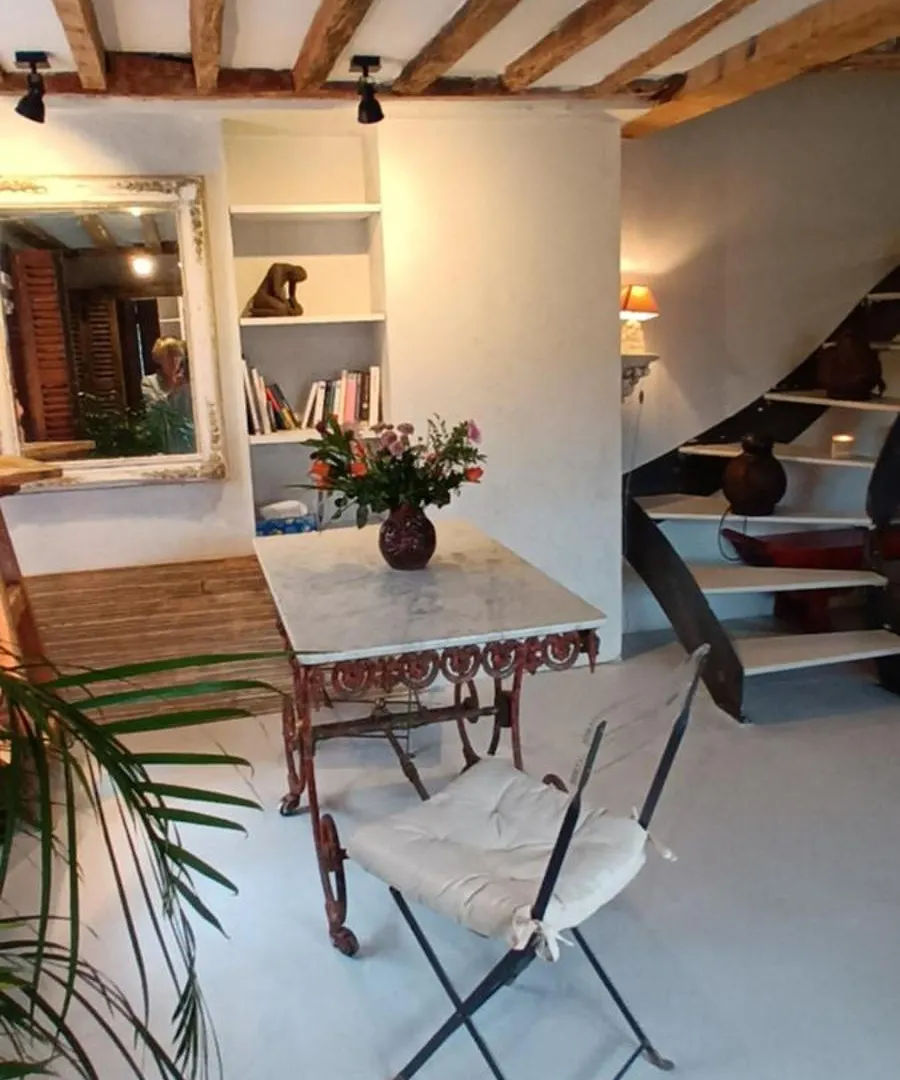 Heart Of Saint-Germain-Des-Pres - Charming & Smart Apartment - For 2 People París 0*,  Francia